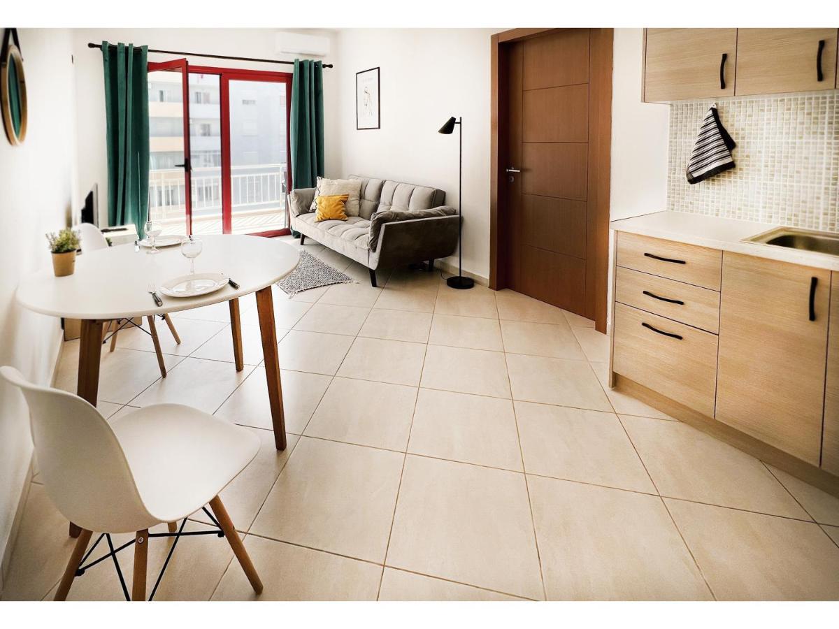 Lilly'S Apartment Plazh دراس المظهر الخارجي الصورة